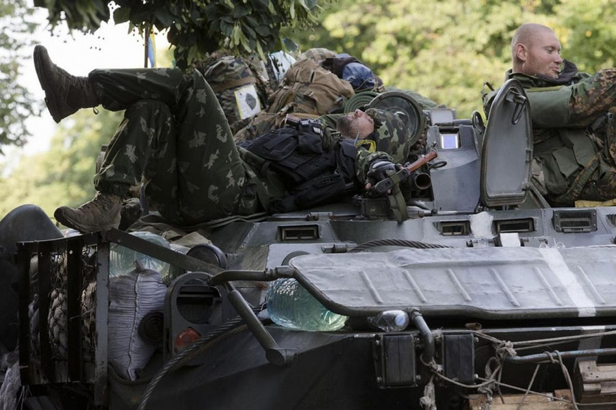 Украинские военные в Славянске и Краматорске