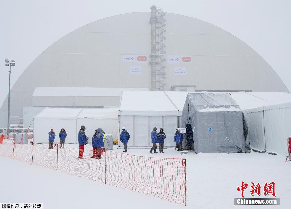 4-й энергоблок ЧАЭС накрыли новым защитным сооружением