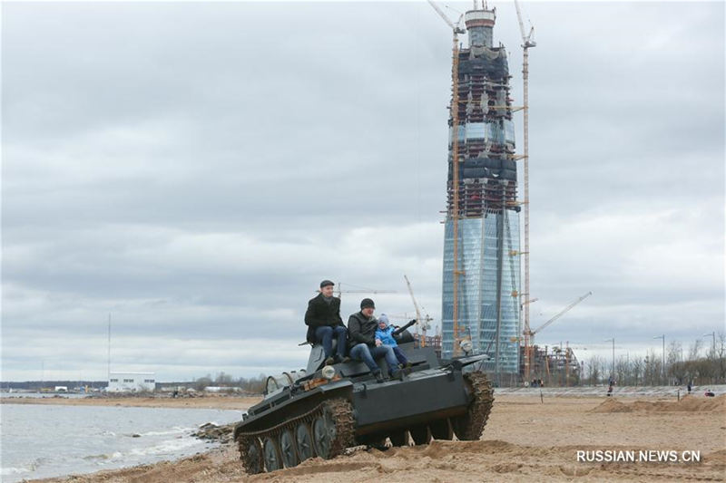 Танковый фестиваль "Боевая сталь" в Санкт-Петербурге