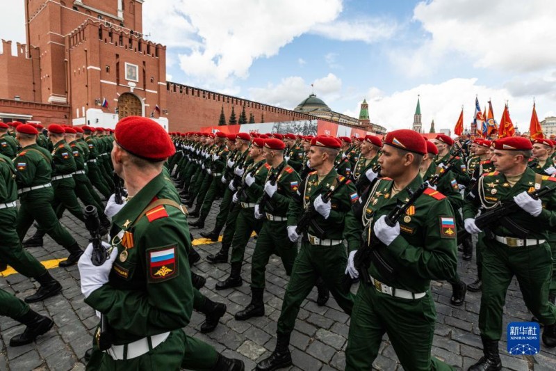 Парад Победы завершился на Красной площади в Москве