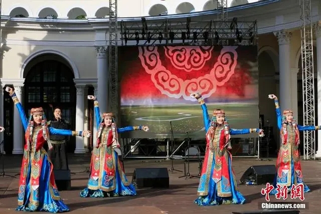 В Москве прошла культурная и туристическая выставка, посвященная АР Внутренняя Монголия Китая