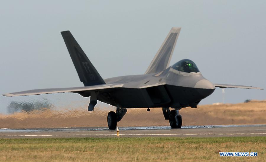 Истребитель F-22A "Раптор" на международном авиационно-космическом салоне в Мельбурне (5)