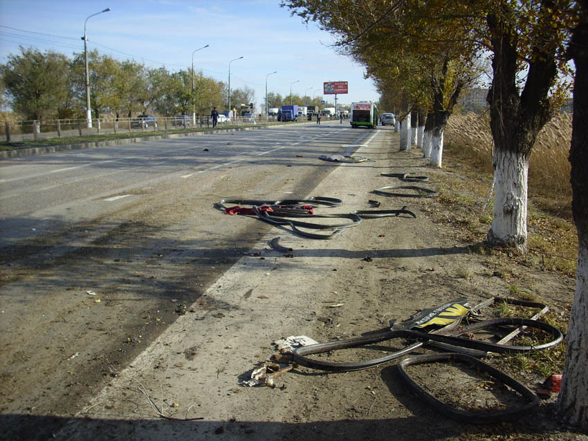 По меньшей мере 6 человек погибли в Волгограде при взрыве в автобусе -- МЧС РФ (6)